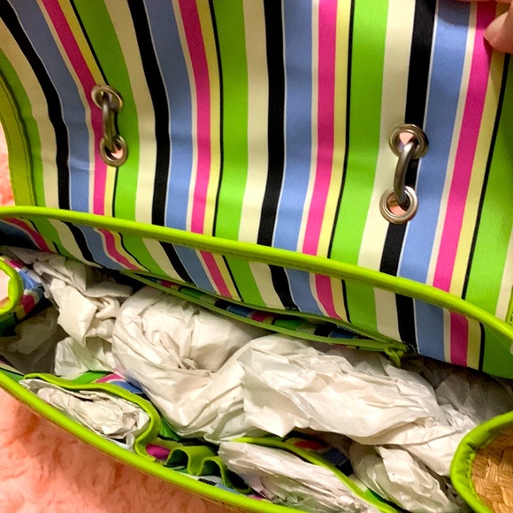 Lime green,summer bag and never used purse. - Picture 3 of 6